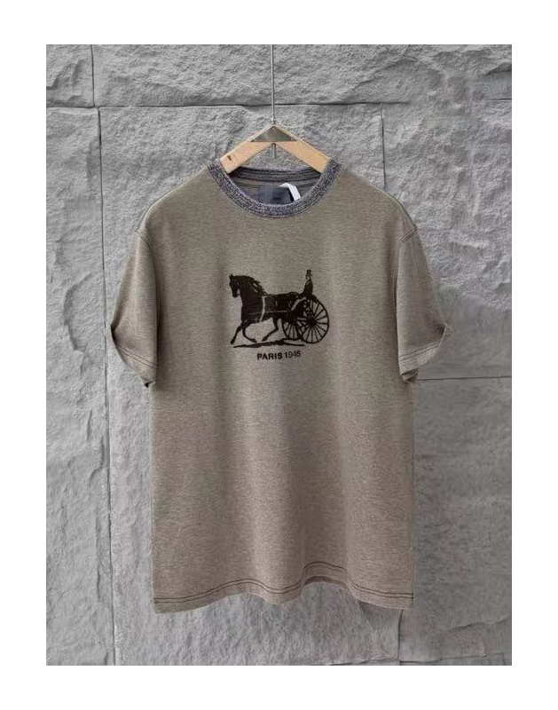 Oversized Horse Graphic T-Shirt | Peakachu
