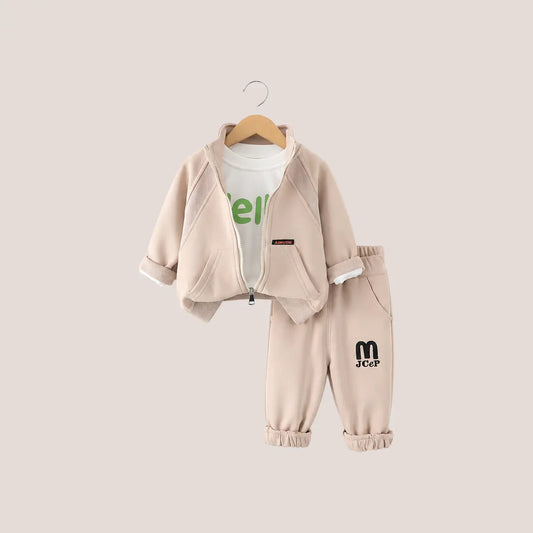 Sweatshirt + Graphic T-Shirt + Sweatpants | Peakachu