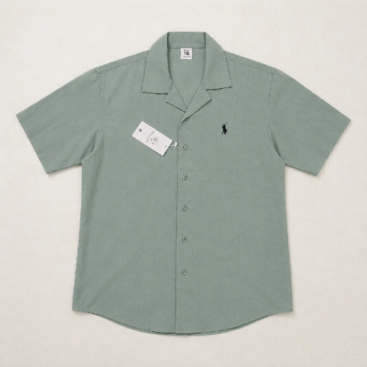 Plain Button-Down Shirt | Peakachu