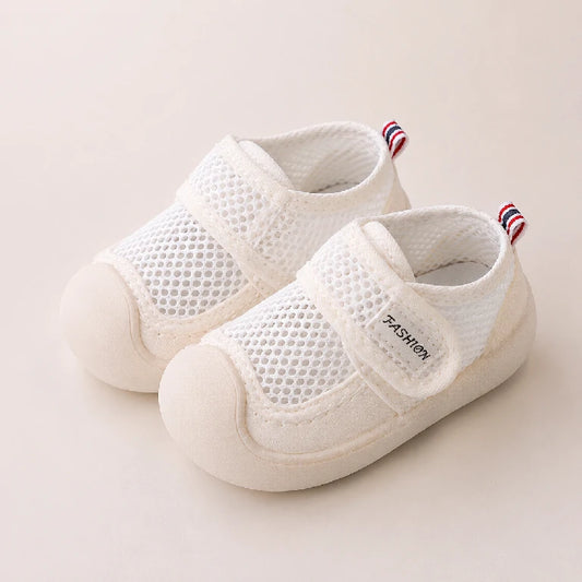 Mesh Style Sneakers | Peakachu