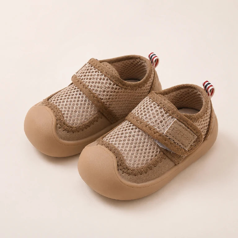 Mesh Style Sneakers | Peakachu