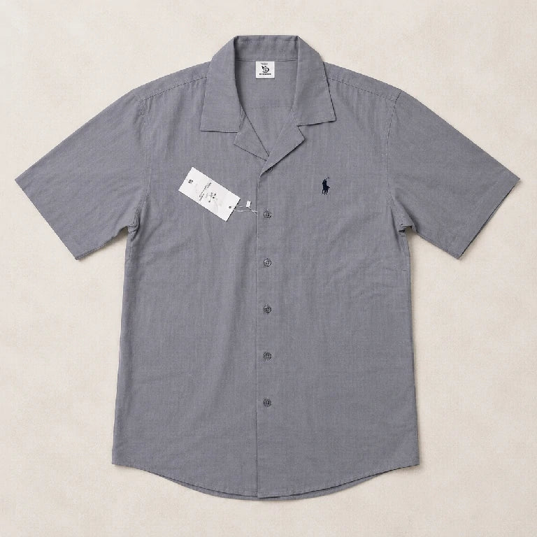 Plain Button-Down Shirt | Peakachu