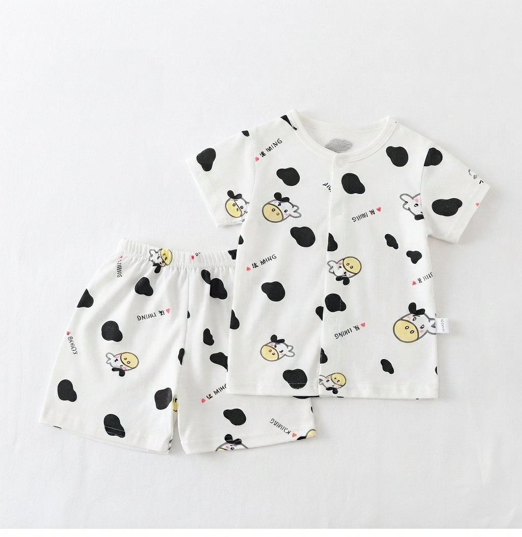 Animal Print graphic shirt + shorts | Peakachu
